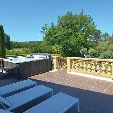 Holiday home Pet Friendly In Trets